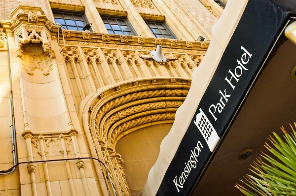 Kensington Park Hotel image 1
